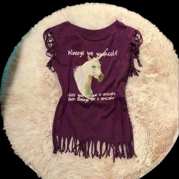 Black Matter Be yourself revamped unicorn  ladie’s tee.size medium fringed out - Picture 7 of 16